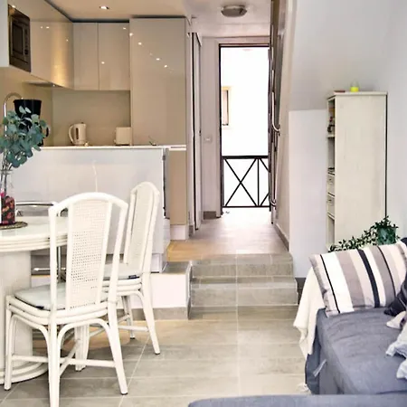 شقة 2 Min Walk To Beach - Private Solarium Bungalow *